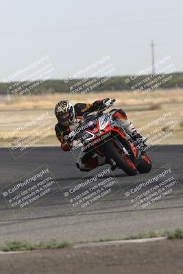 media/Sep-07-2024-Pacific Track Time (Sat) [[9bb89f5e83]]/A group/Phone Wall Paper 1000am/
